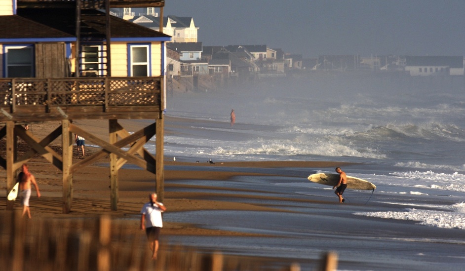 If the tide was a bit higher, you could jump off your balcony for the paddle out.  Photo: Mickey McCarthy.